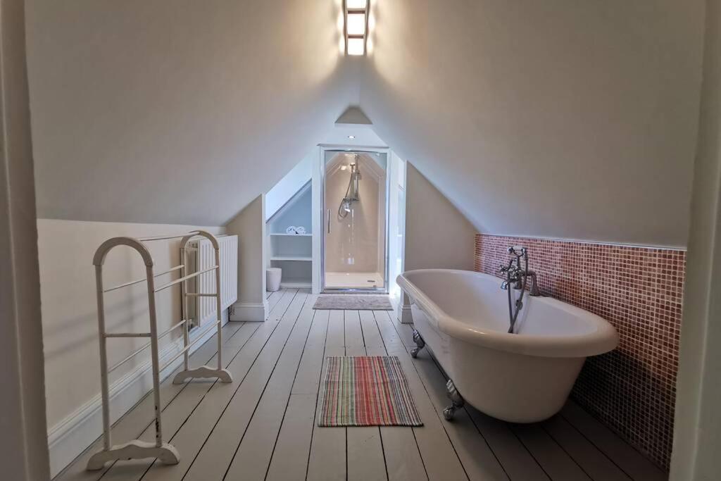 فيلا Cosy, Coastal Retreat With A Large Garden Monreith المظهر الخارجي الصورة