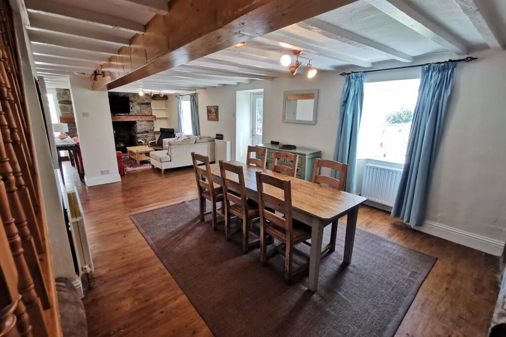 فيلا Cosy, Coastal Retreat With A Large Garden Monreith المظهر الخارجي الصورة
